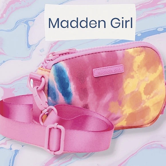 Madden Girl Neoprene Camera Tech Crossbody Case NWT - Picture 2 of 11